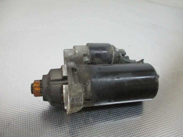 Motor de arranque VOLKSWAGEN Touran (1T) Imagem-1