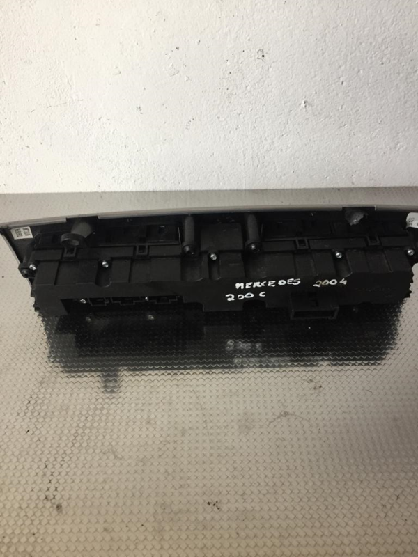 Interruptor / Botao MERCEDES-BENZ Classe C (W203) Imagem-4