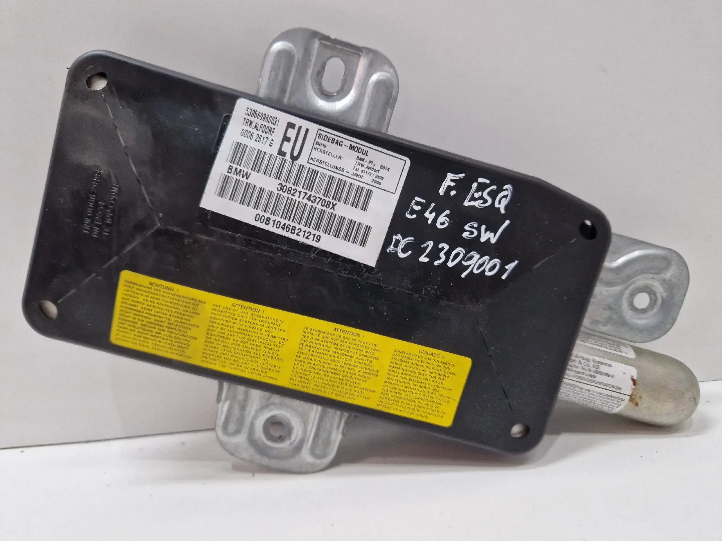 132 - Airbag Lateral Trasero Izquierdo RENAULT Megane III (BZ0_)