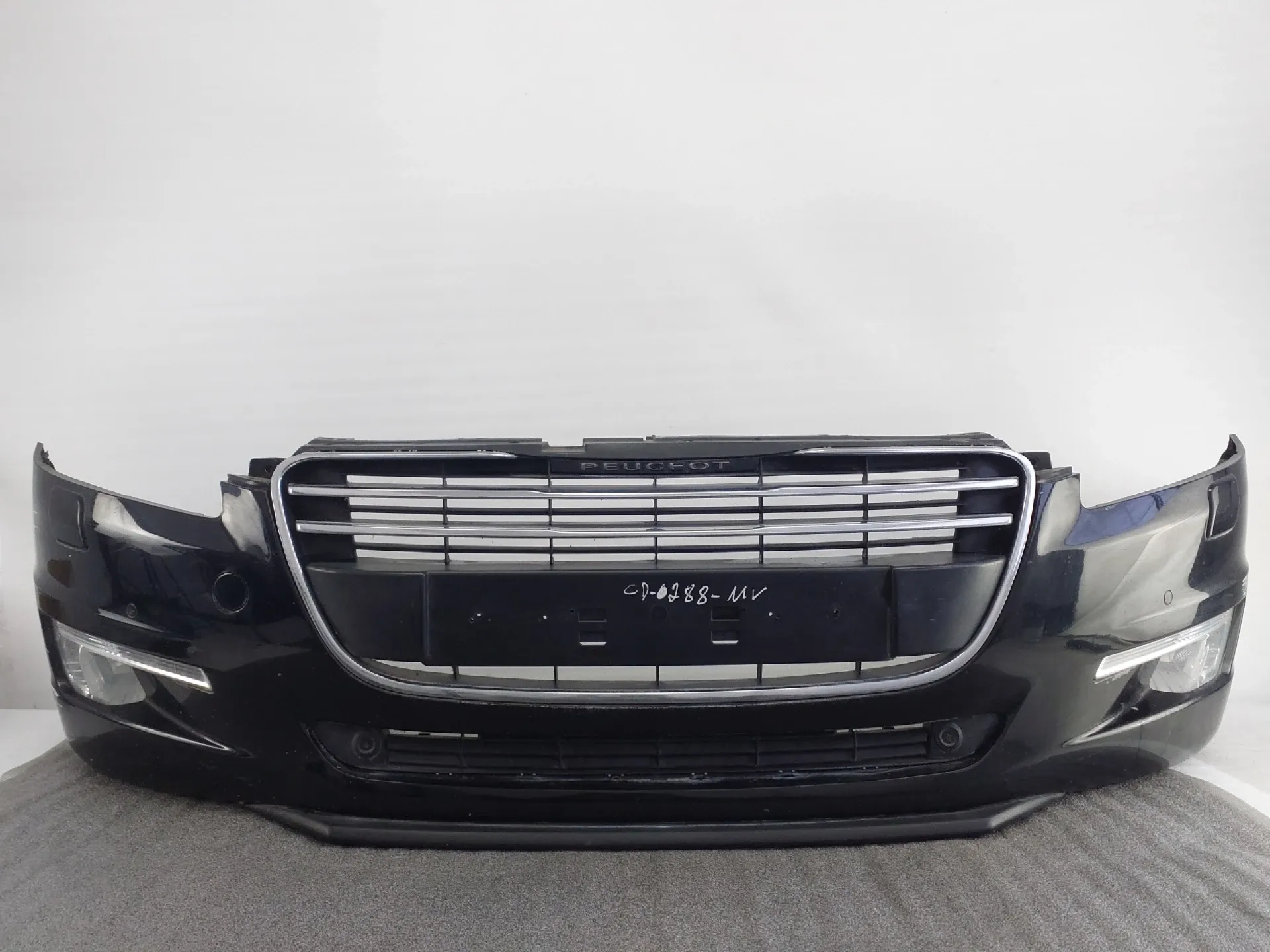 150 - Pára-choques frente PEUGEOT 508 II