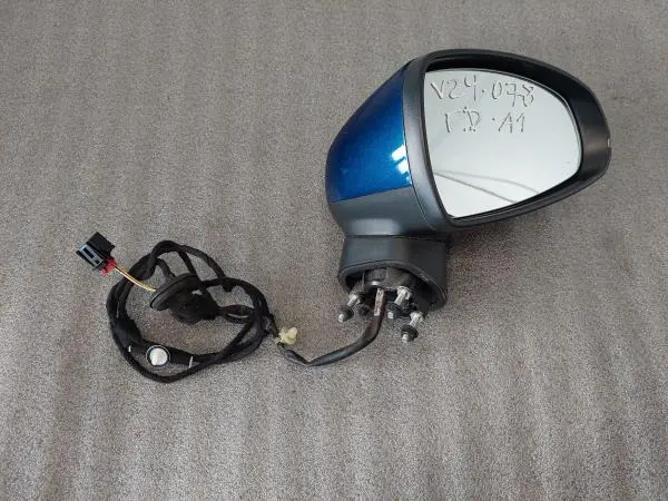 68 - Retrovisor / espelho direito AUDI A1 Sportback (8XA, 8XF)