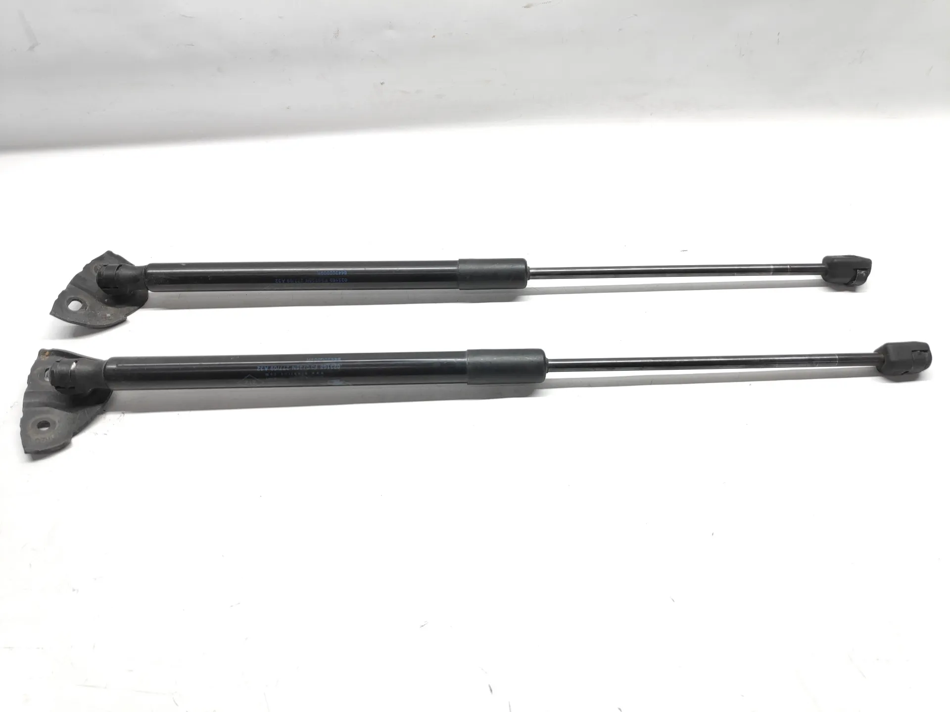 94 - Amortecedor da mala RENAULT Megane III (BZ0_)