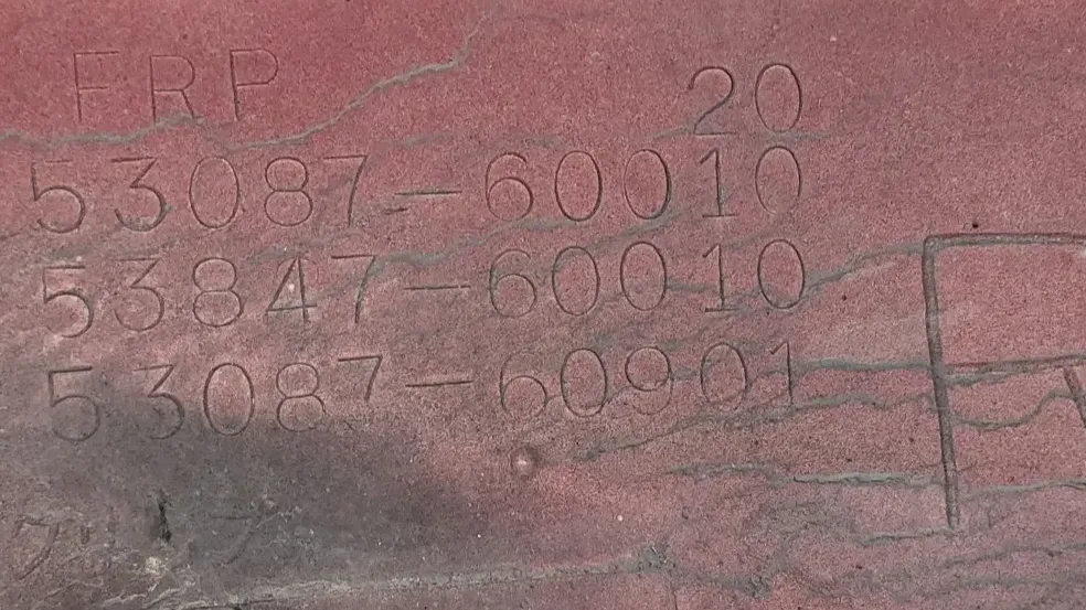 Aba Frt Dto TOYOTA Land Cruiser 80 (_J8_) Imagem-5