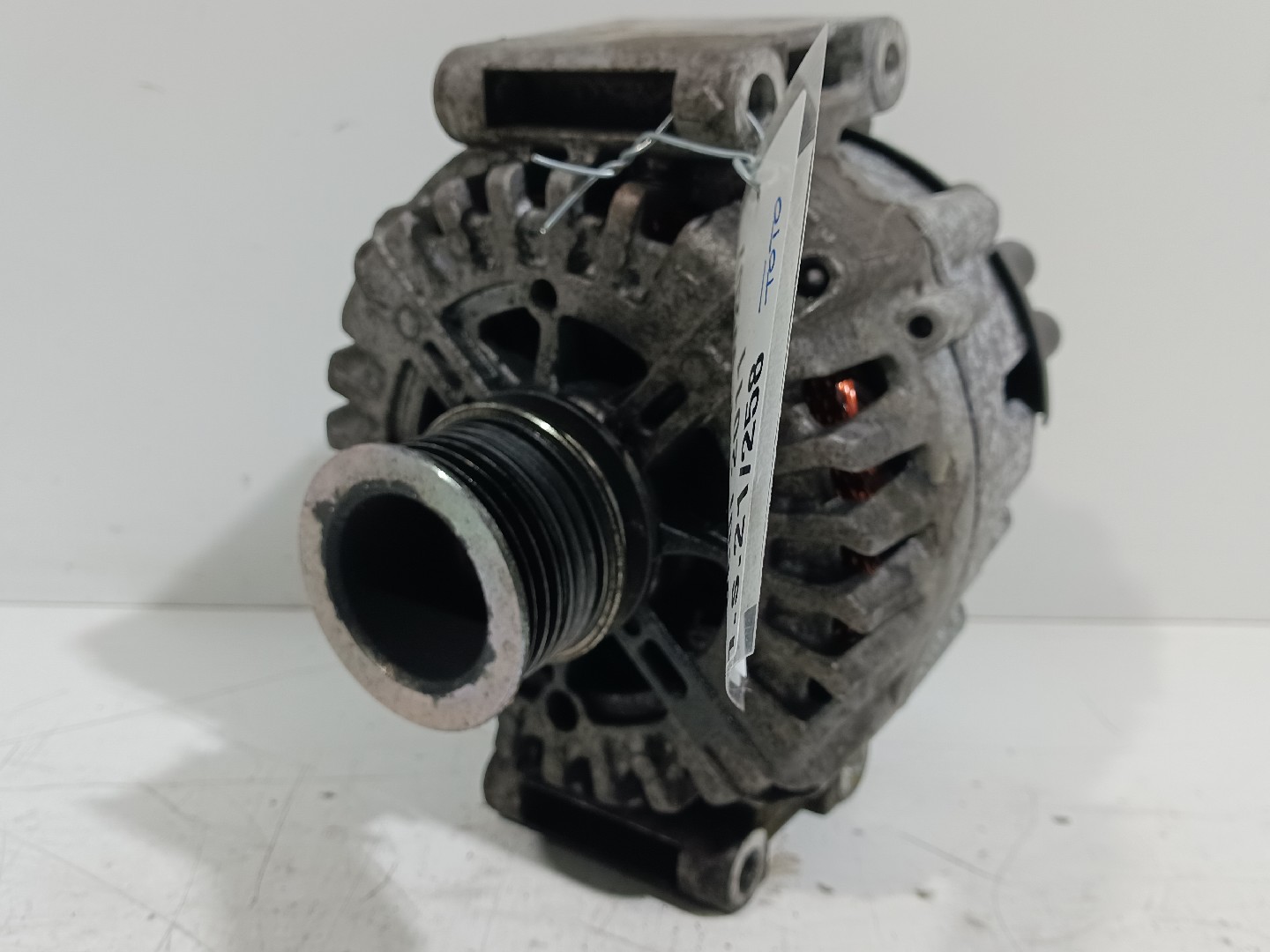 Alternador MERCEDES-BENZ Classe E Cabriolet (A207) Imagem-1