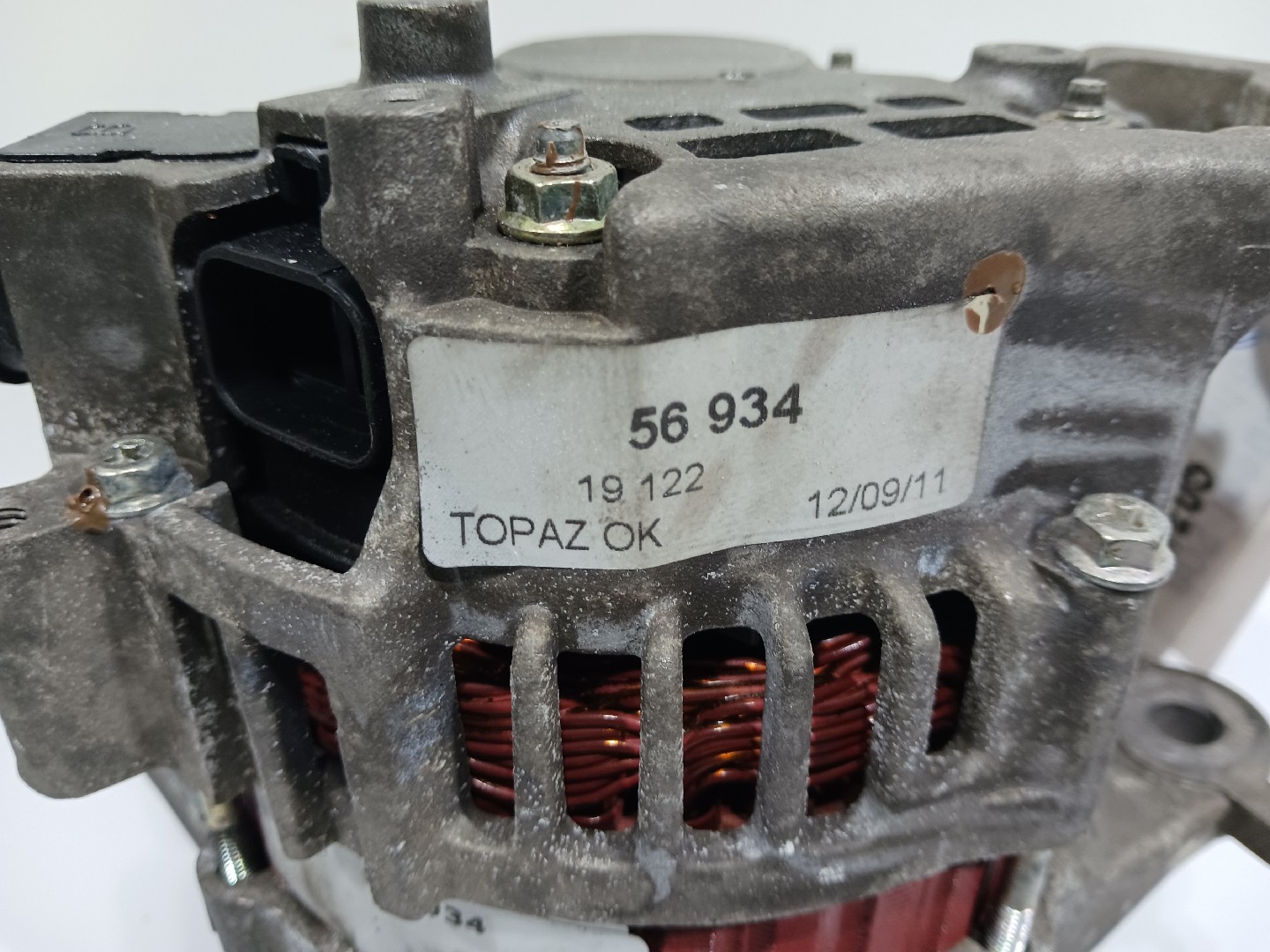 Alternador NISSAN Patrol GR V Wagon (Y61) Imagem-4