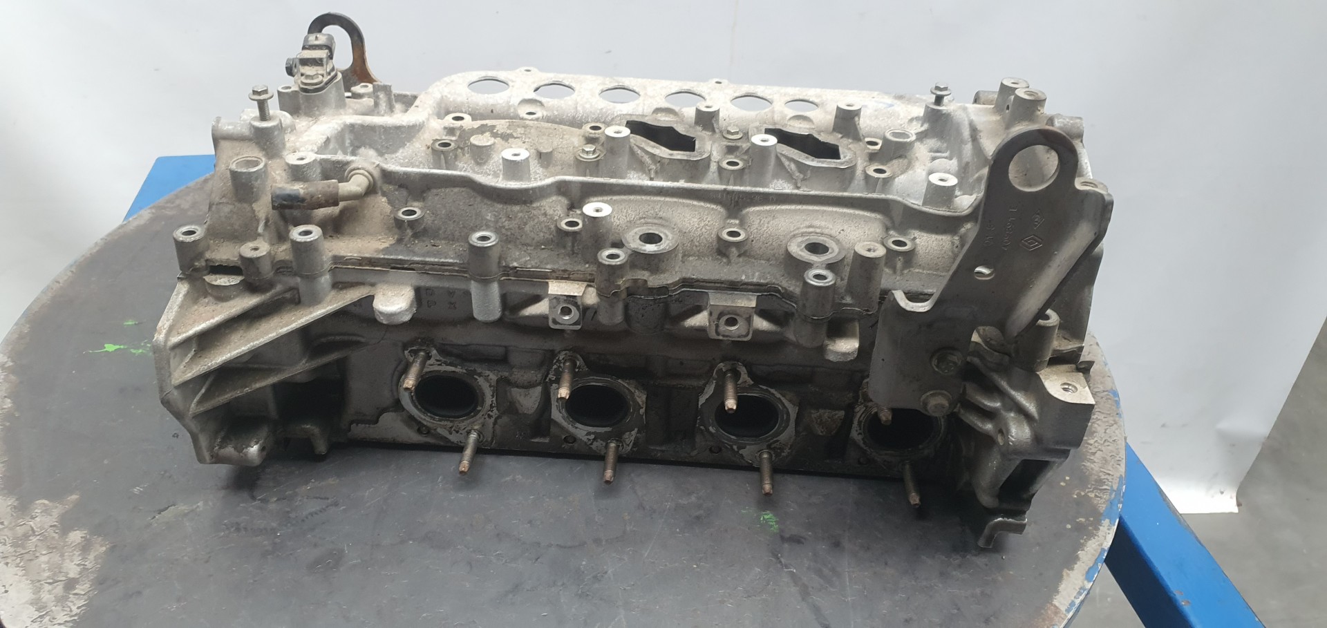 Cylinder head RENAULT Laguna III (BT0/1) Imagem-1