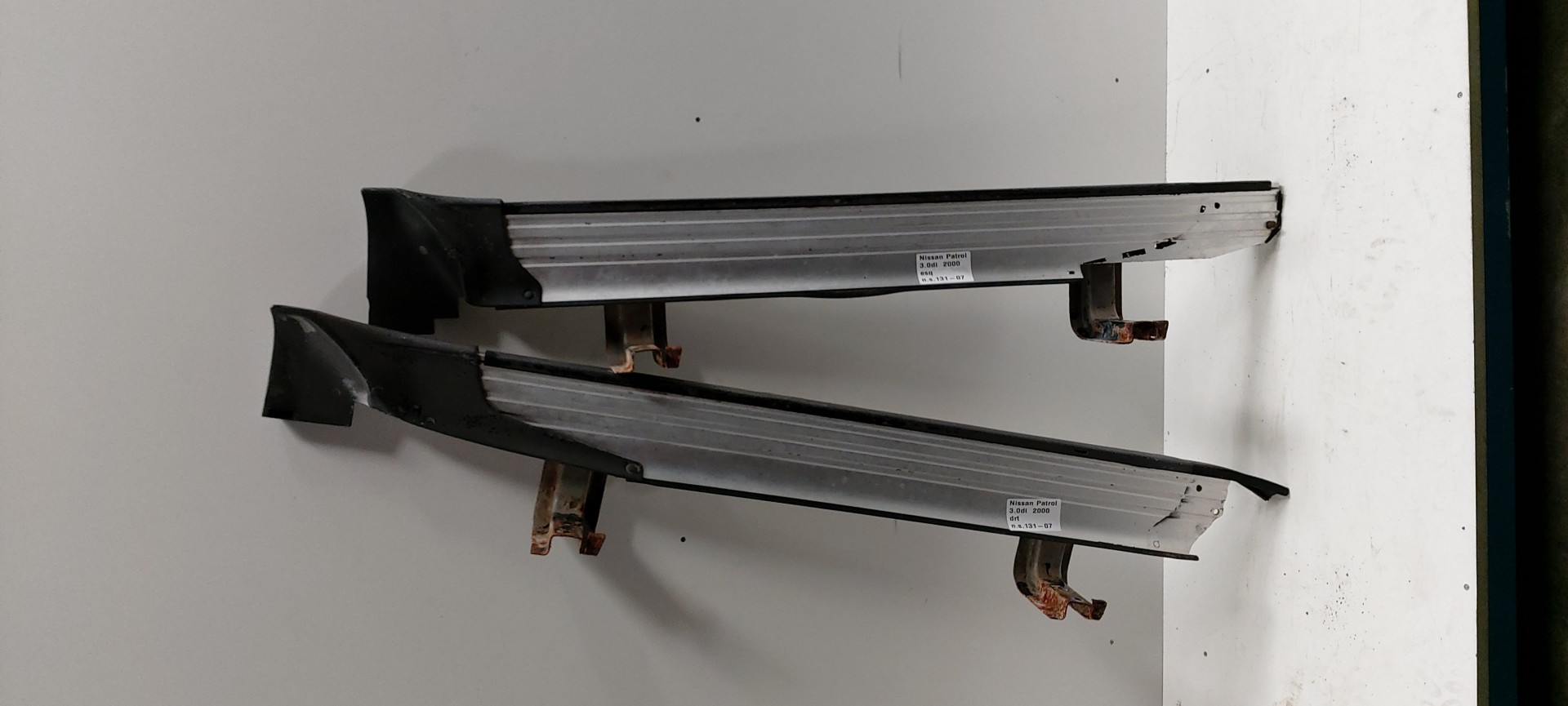 Marchepied NISSAN Patrol GR V Wagon (Y61)