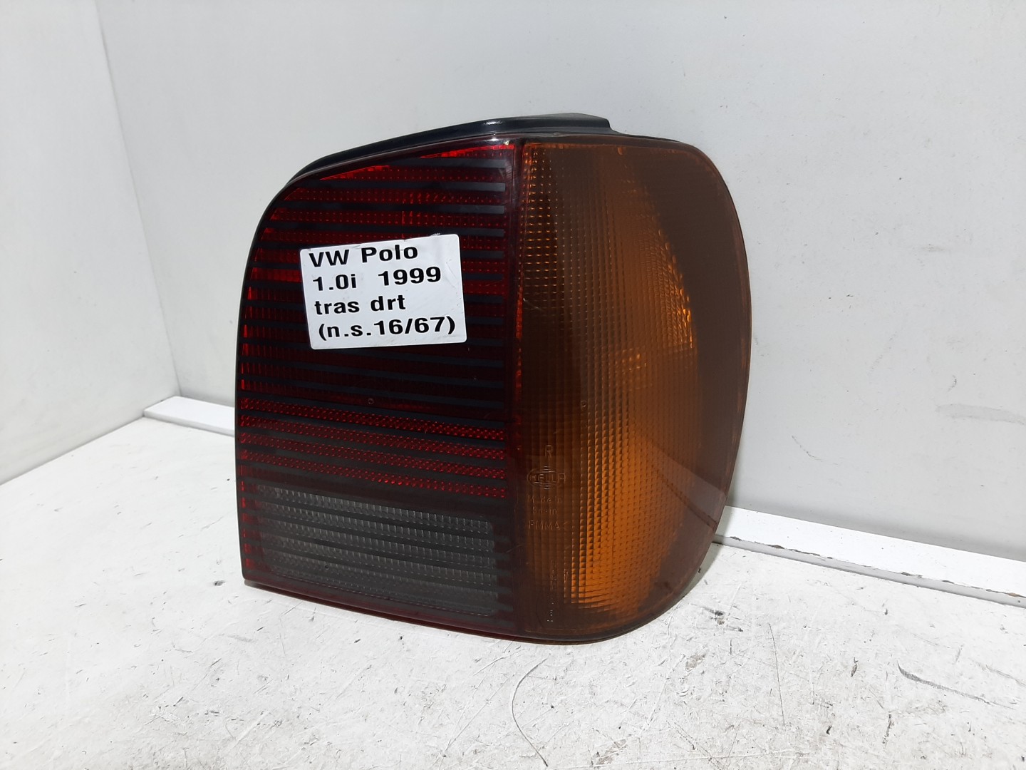 Feu arrière Droite VOLKSWAGEN Polo (6N) Imagem-1