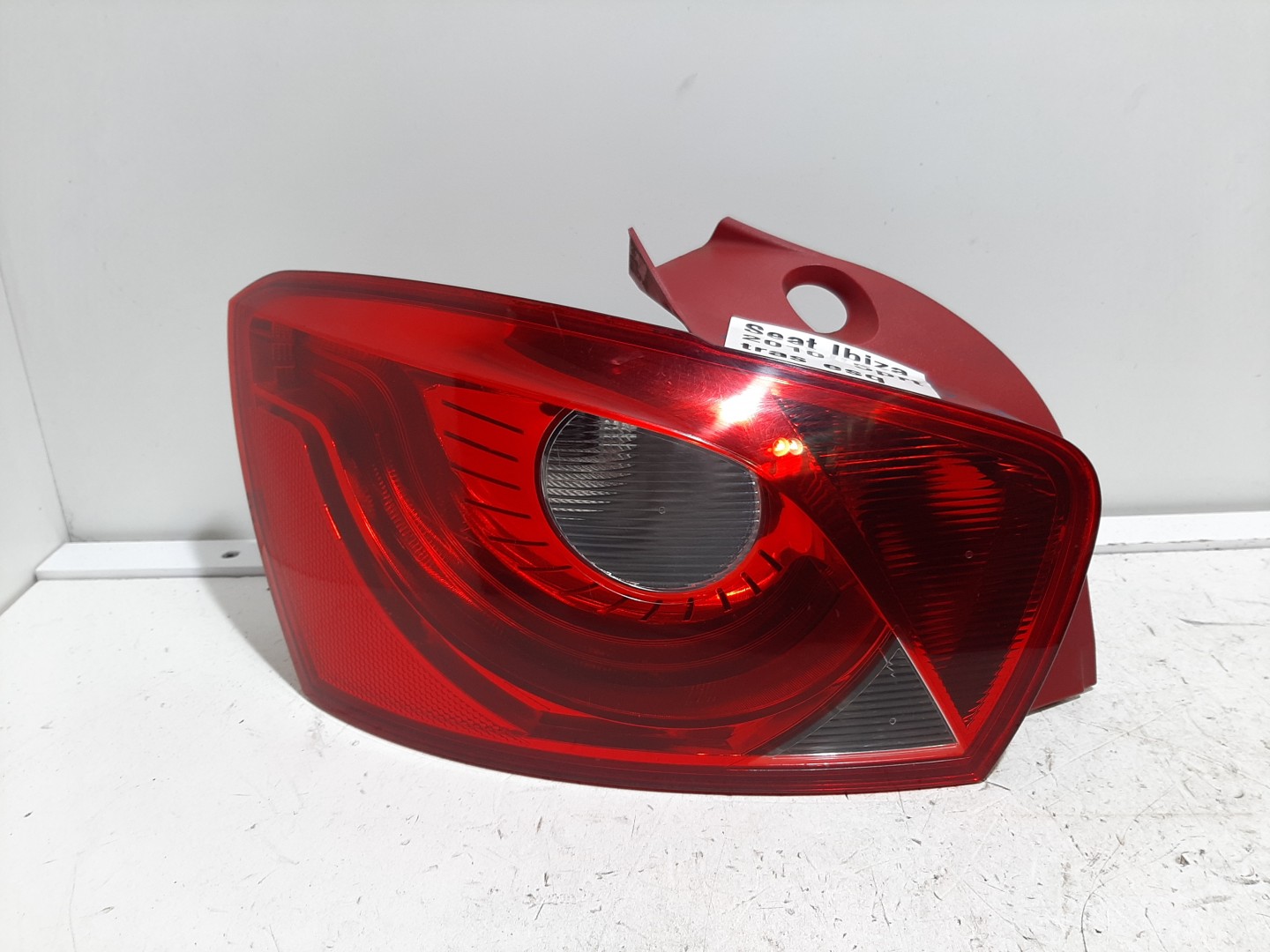 Farolim esquerdo SEAT Ibiza IV (6J5, 6P1) Imagem-1