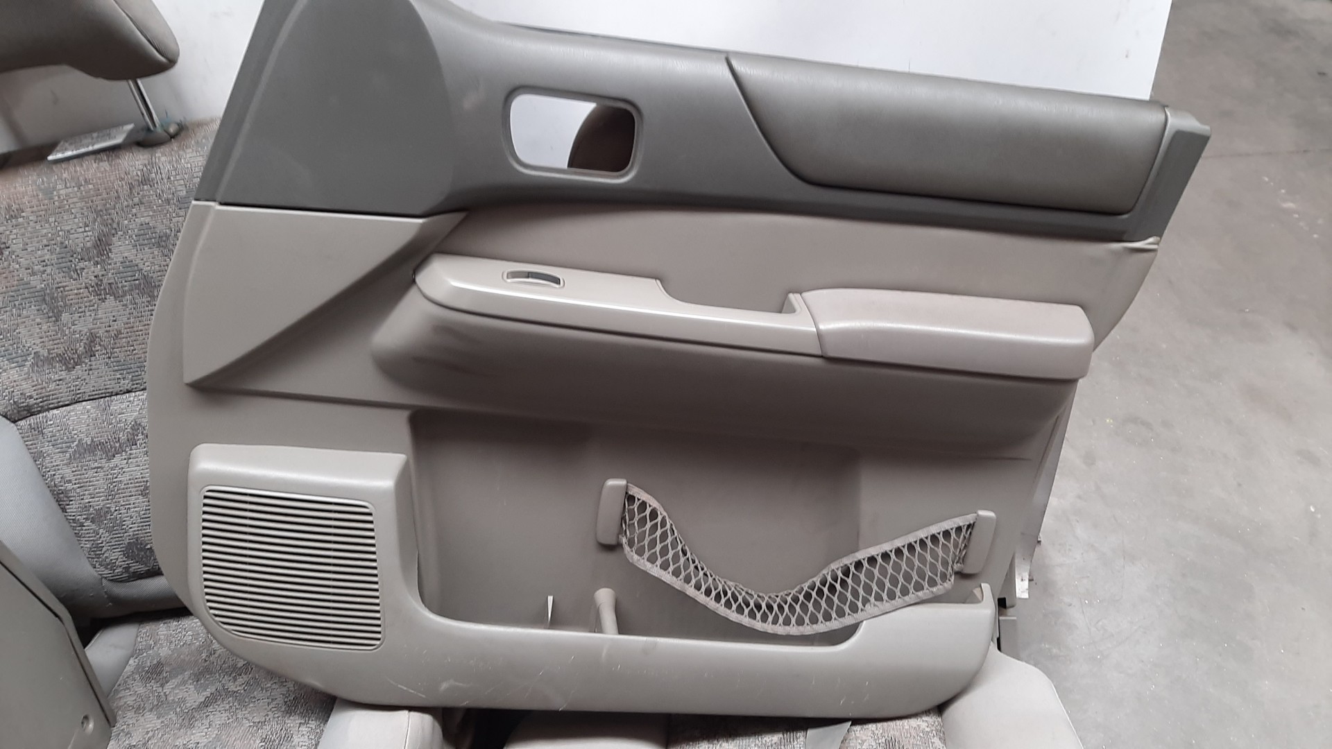 Interior Completo NISSAN Patrol GR V Wagon (Y61) Imagem-2