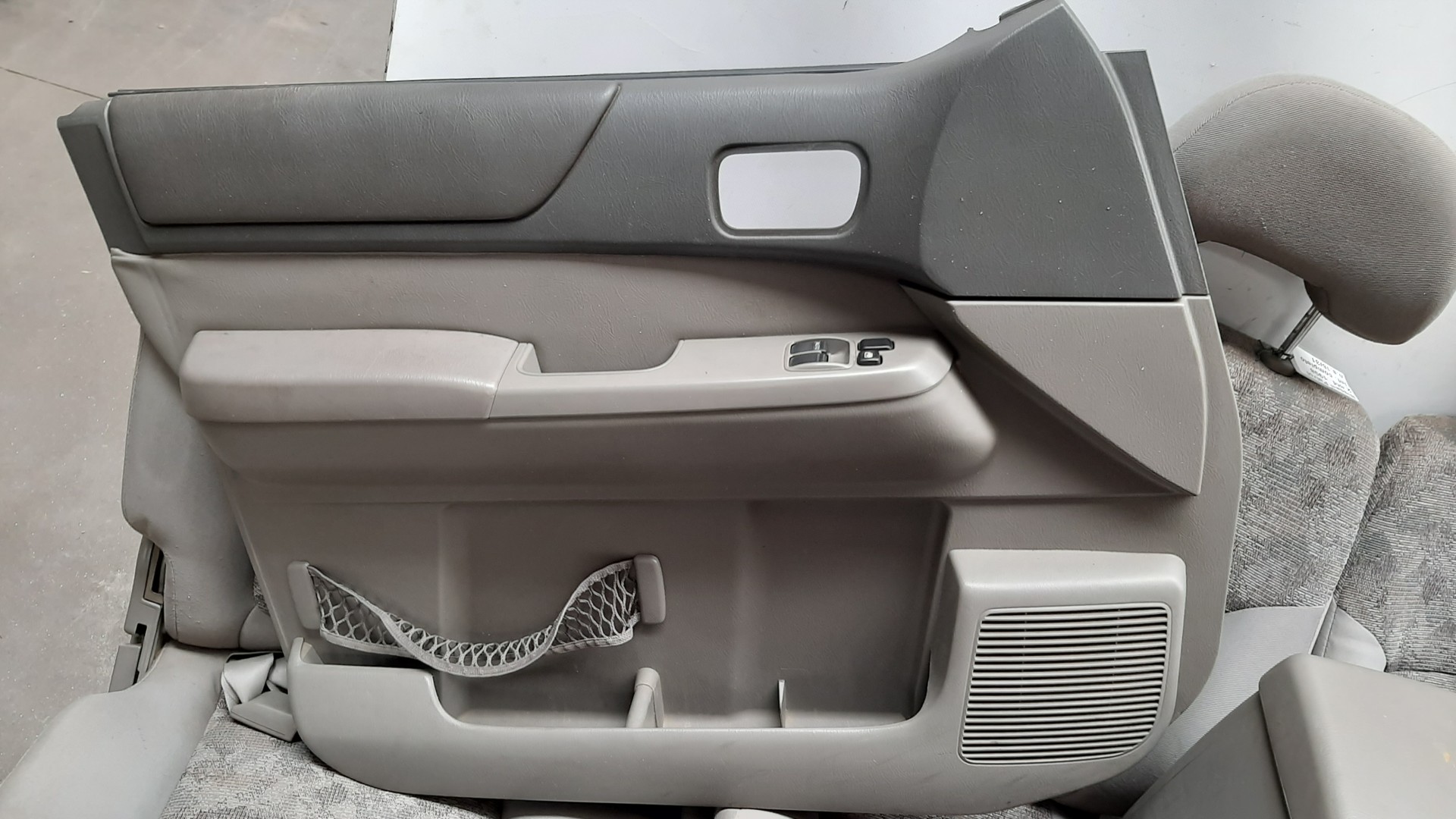Interior Completo NISSAN Patrol GR V Wagon (Y61) Imagem-3