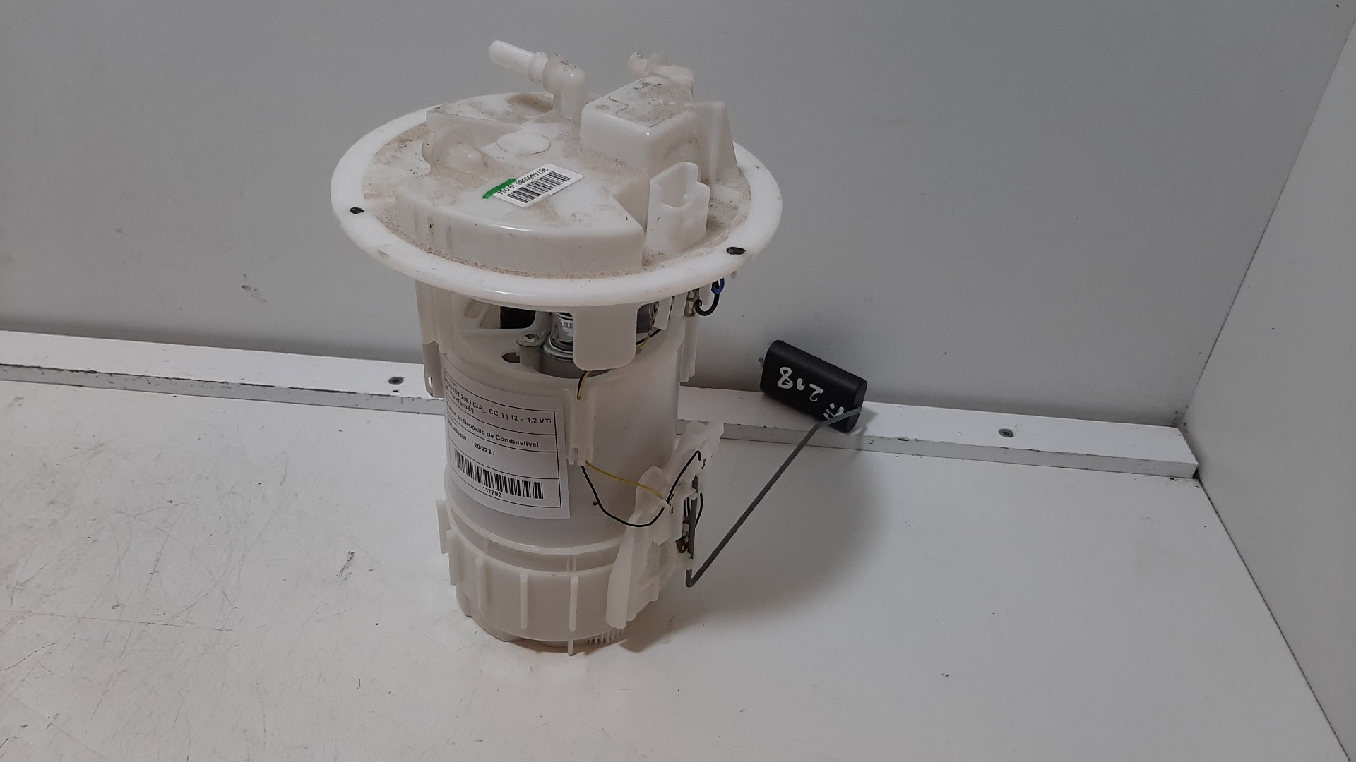 Pompe à carburant PEUGEOT 208