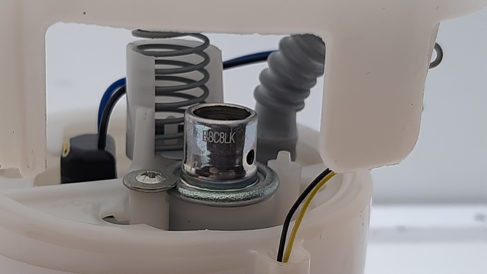 Pompe à carburant PEUGEOT 208 Imagem-3