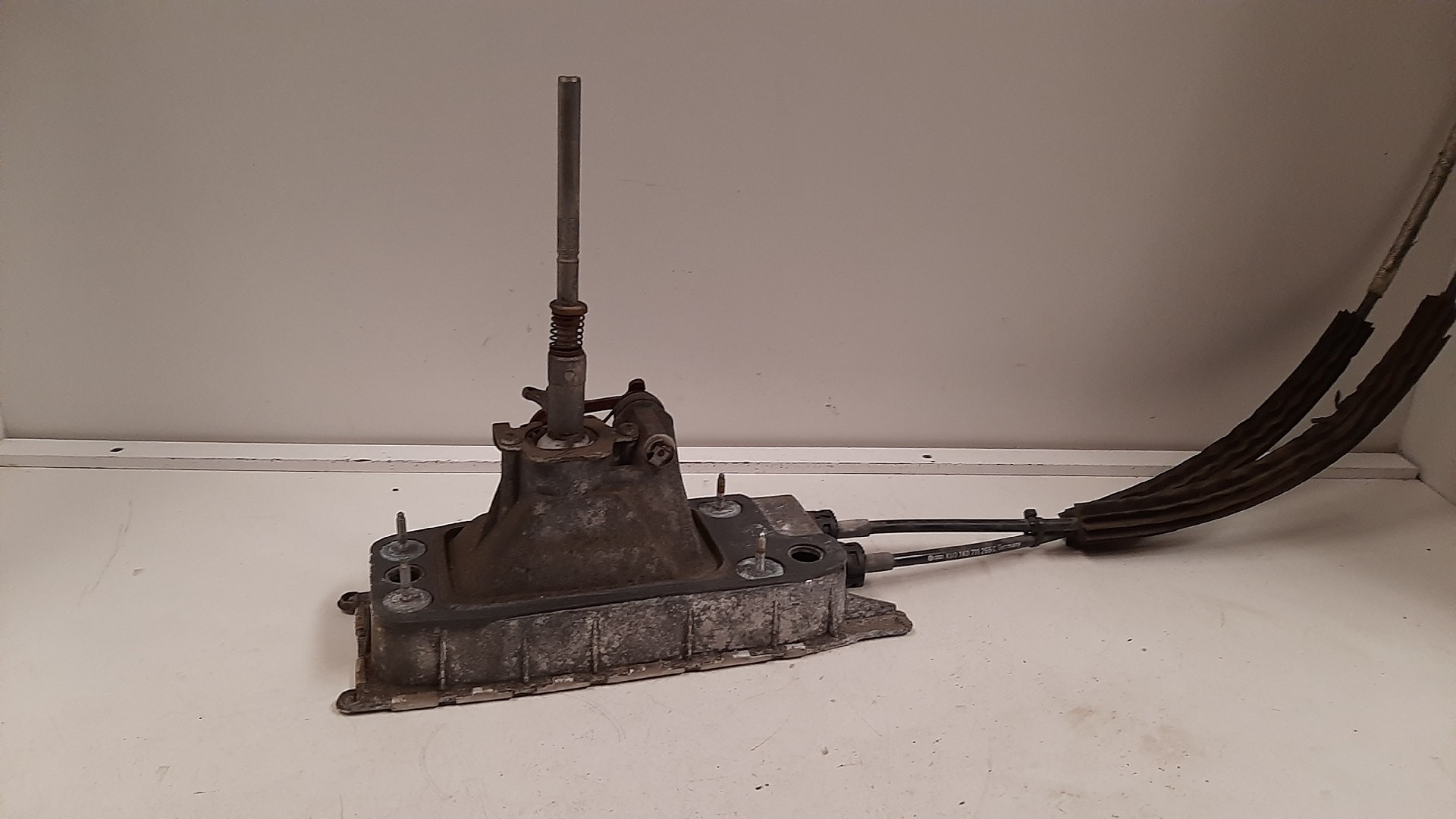 Sélecteur de vitesse VOLKSWAGEN Golf V (1K1)