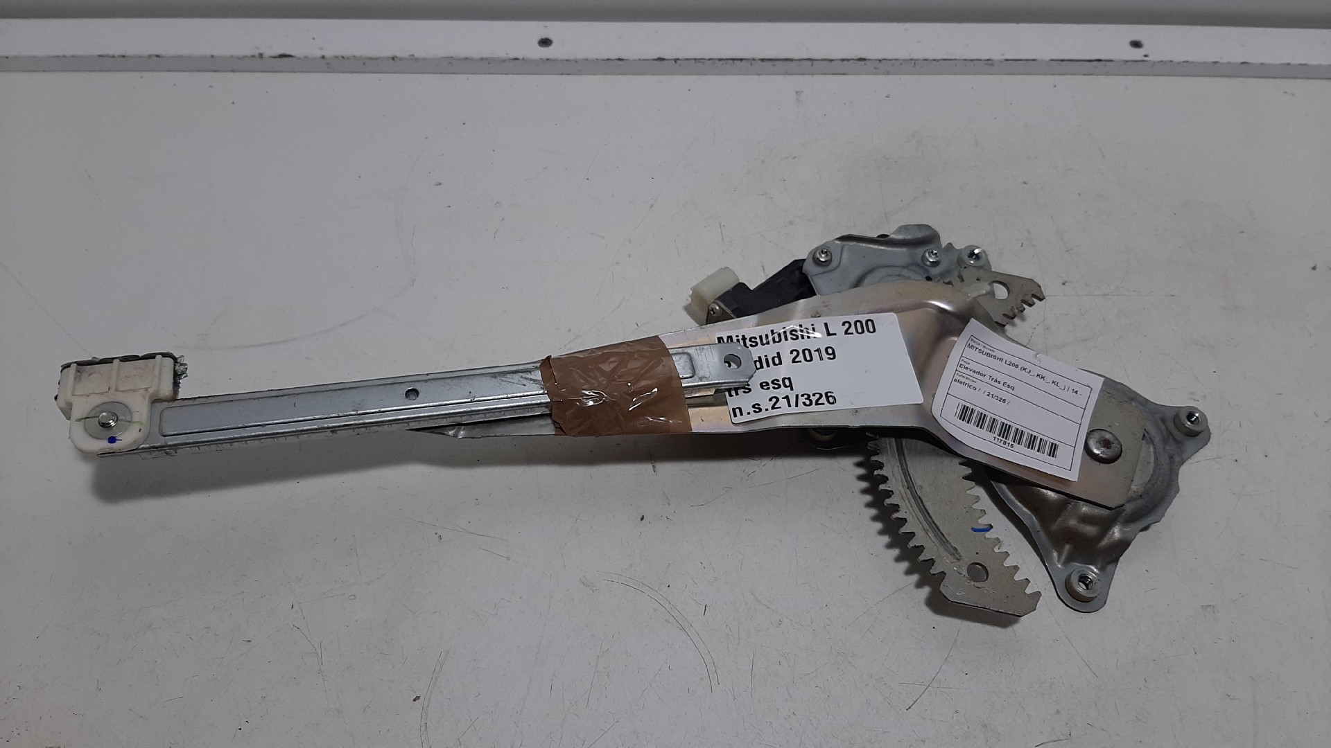 Lève-vitre arrière gauche MITSUBISHI L 200 / Triton Pick Up (KJ_, KK_, KL_) Imagem-1