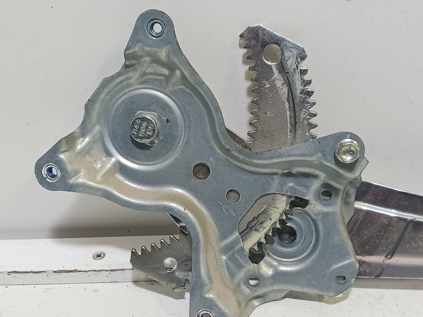 Lève-vitre arrière Droite MITSUBISHI L 200 / Triton Pick Up (KJ_, KK_, KL_) Imagem-2