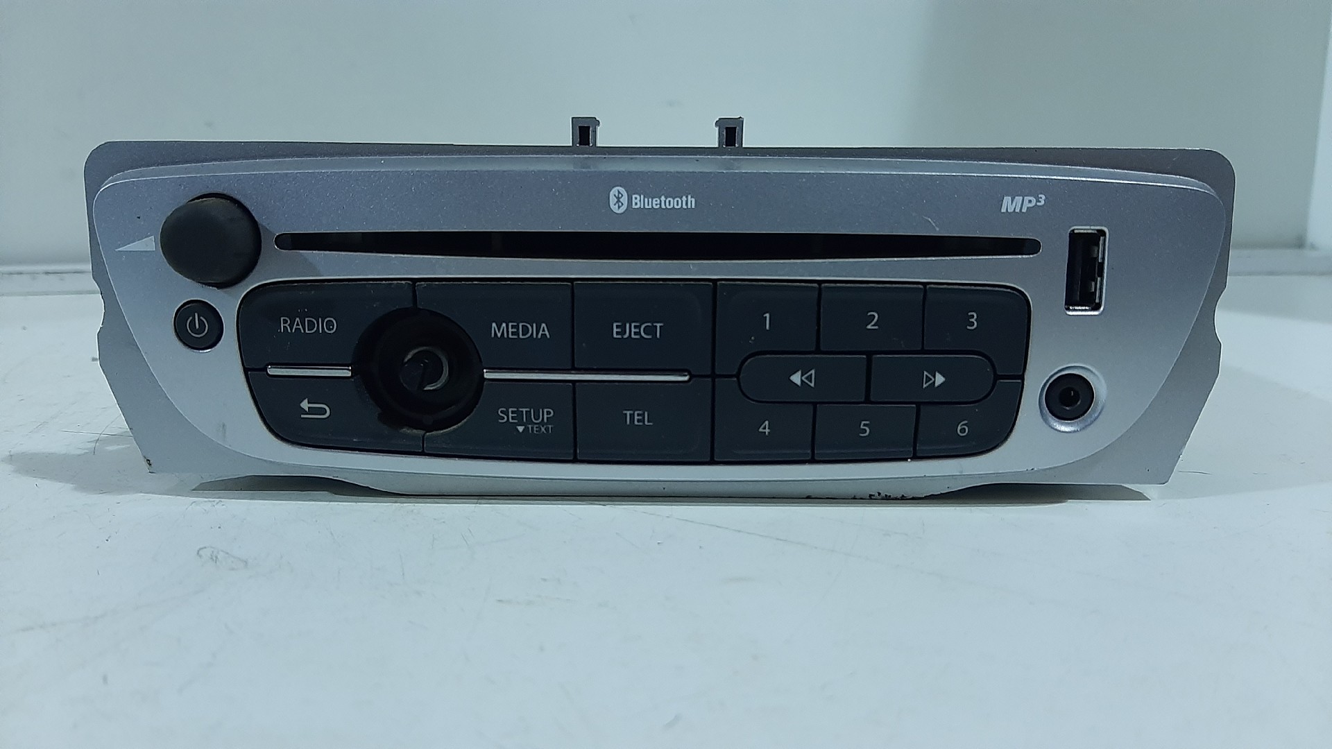 Rádio / auto-rádio RENAULT Megane III Grandtour (KZ0/1) Imagem-0