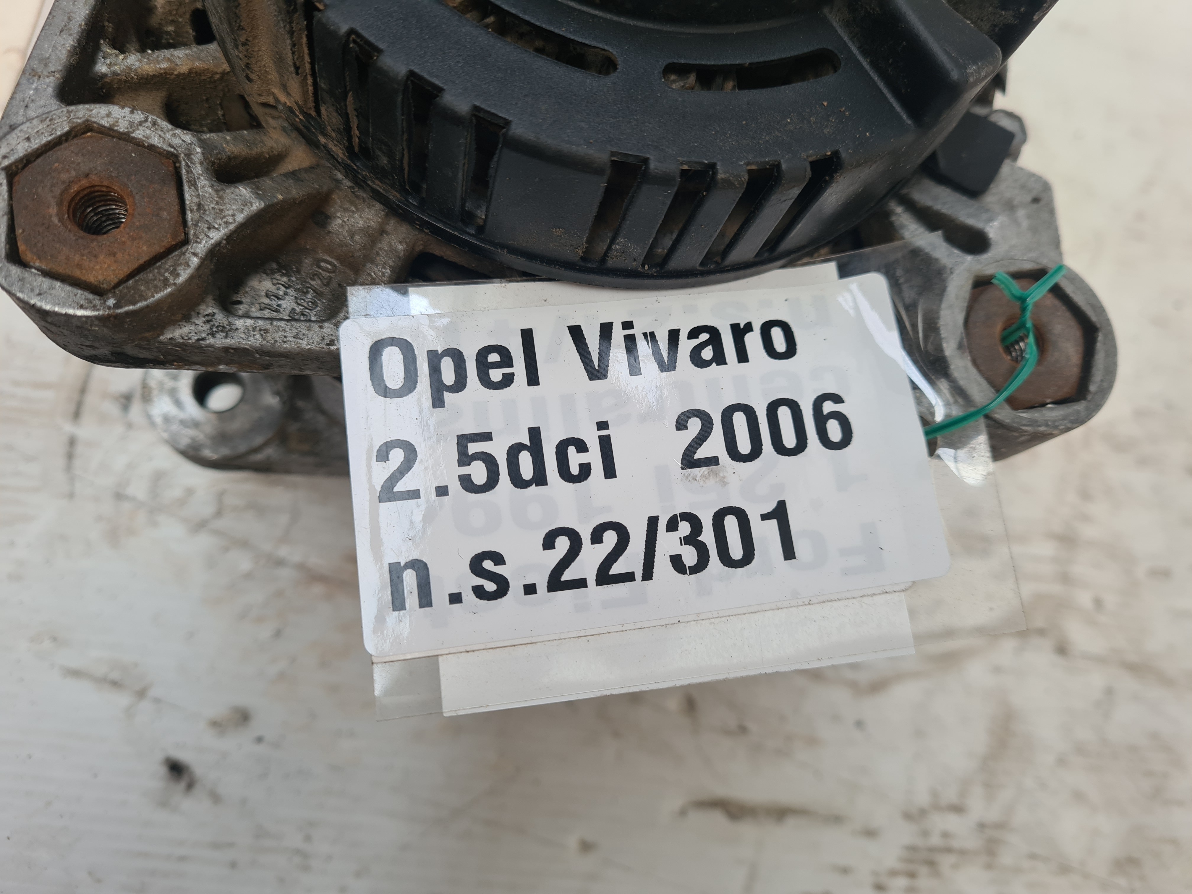 Alternador OPEL Vivaro A Combi (X83)