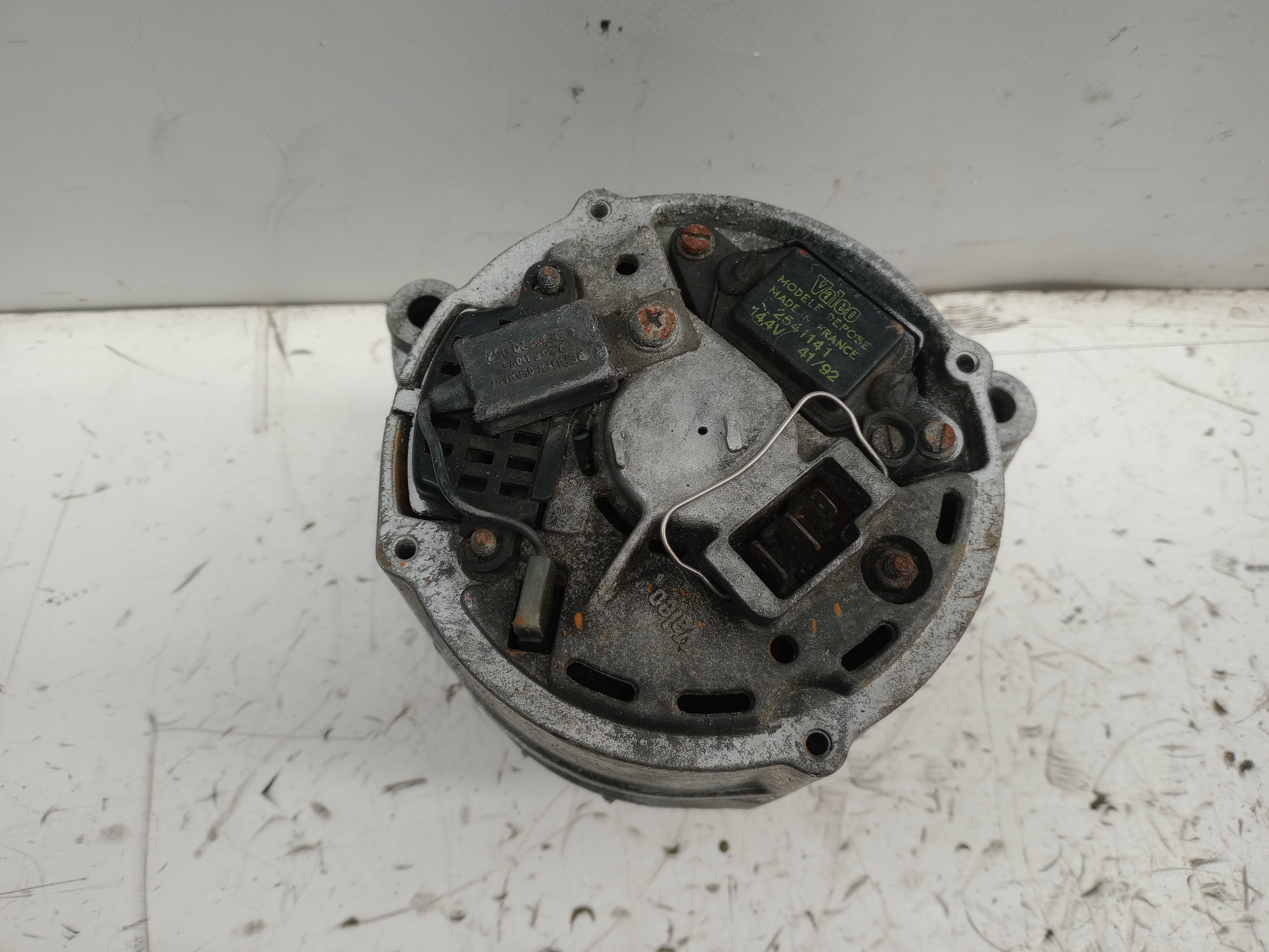 Alternador MERCEDES-BENZ 190 (W201) Imagem-2