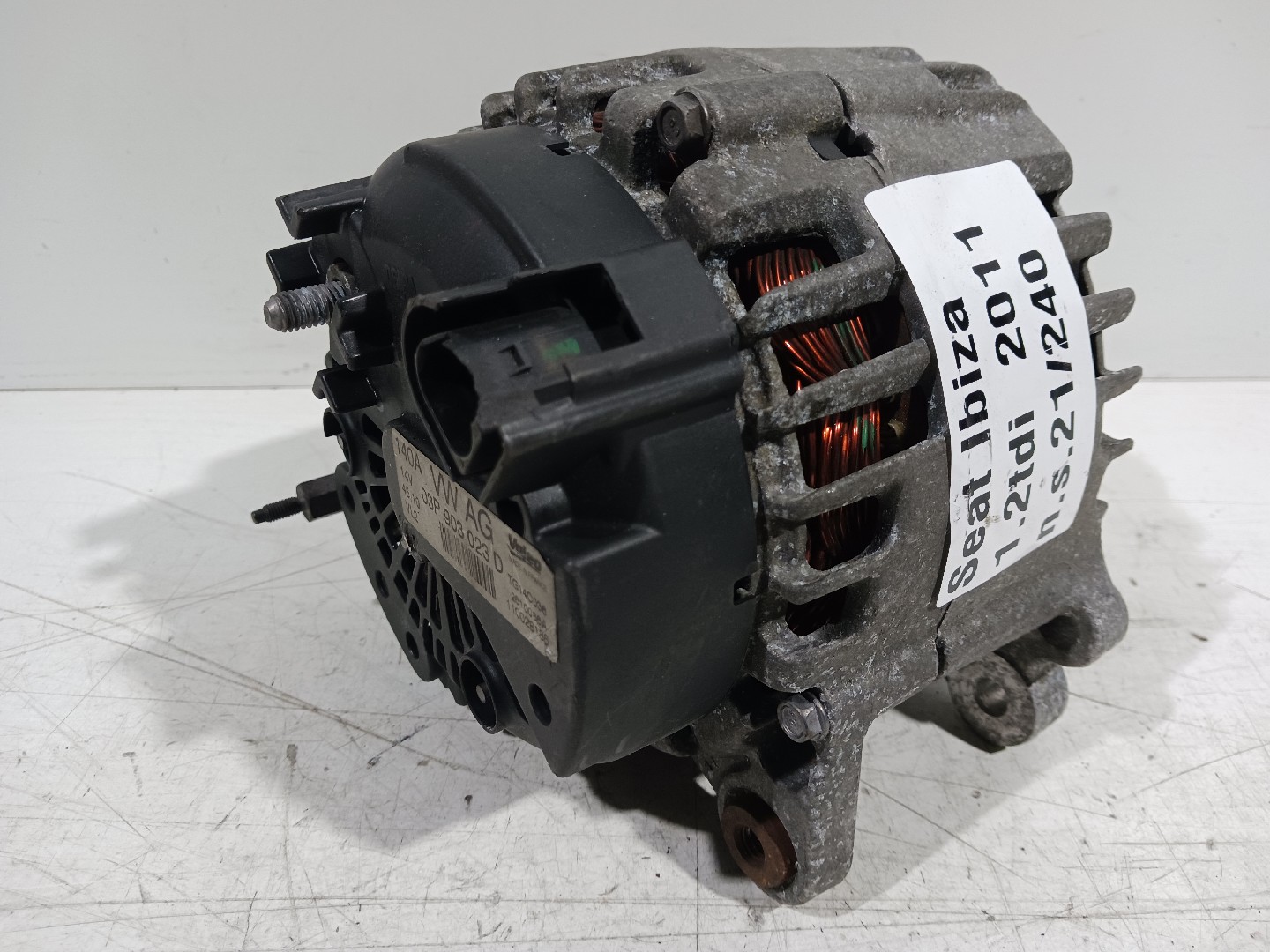 Alternador SEAT Ibiza IV (6J5, 6P1) Imagem-1