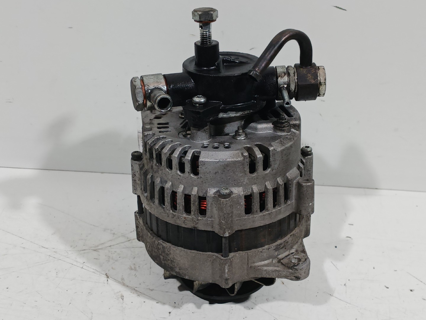 Alternador NISSAN Sunny I Sedan (B11) Imagem-1