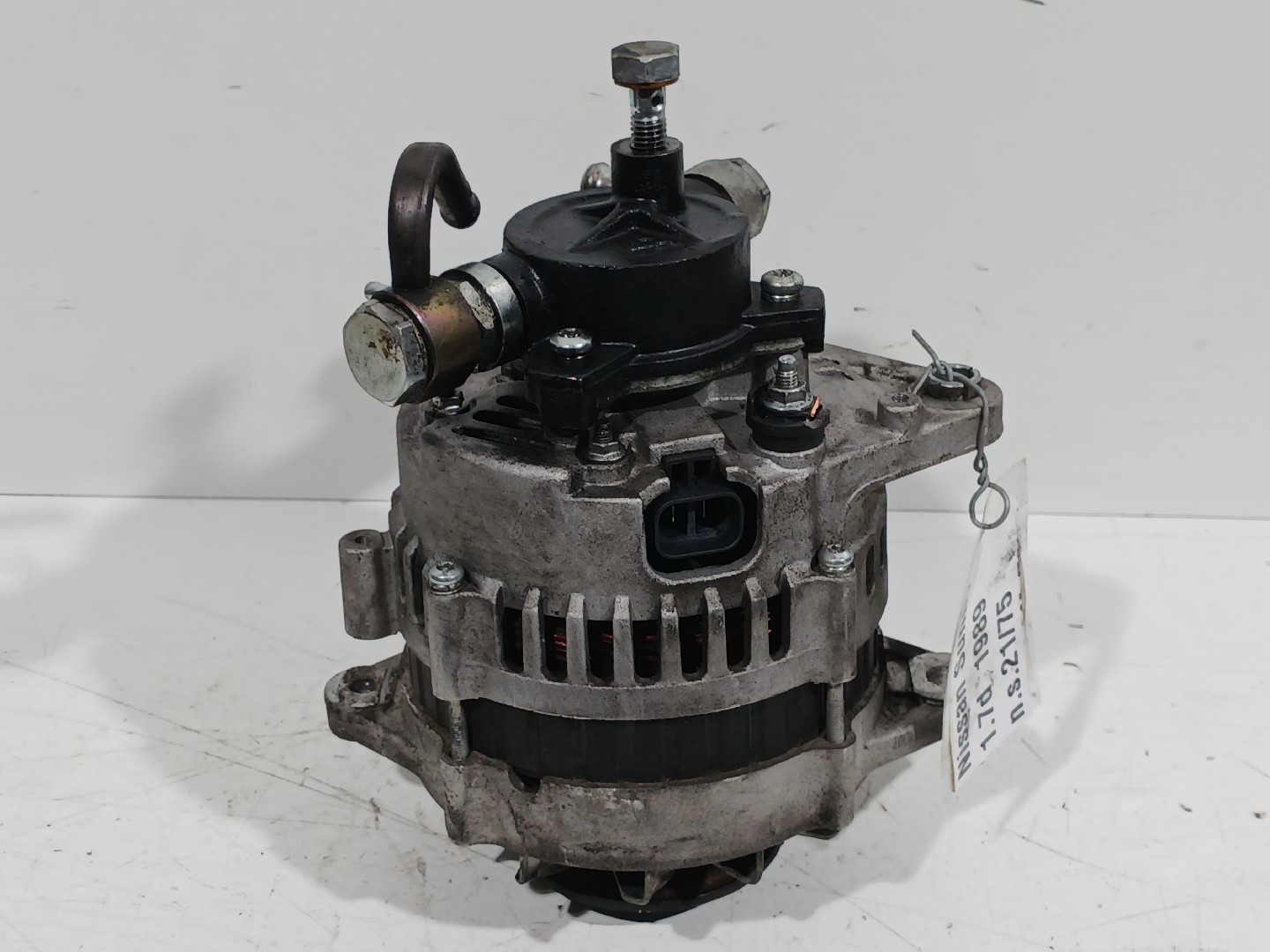 Alternador NISSAN Sunny I Sedan (B11)