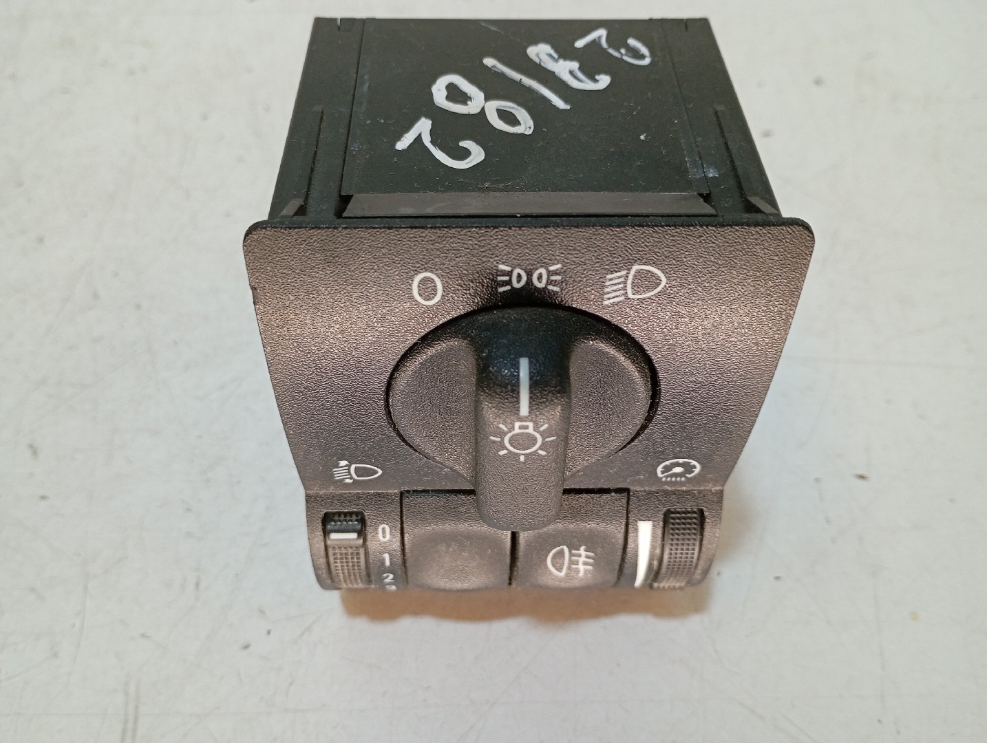 Botão / interruptor de luzes OPEL Astra G Hatchback (F48_, F08_)
