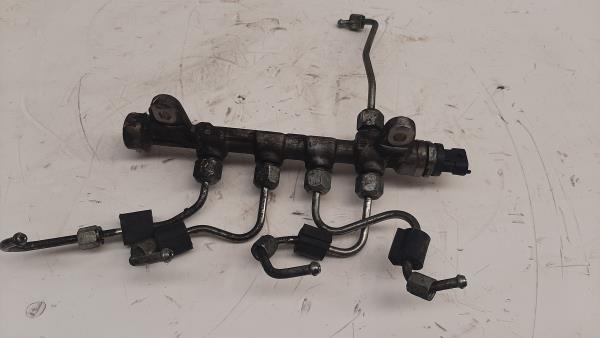 Regua de Injecção ALFA ROMEO Giulietta (940_) Imagem-1