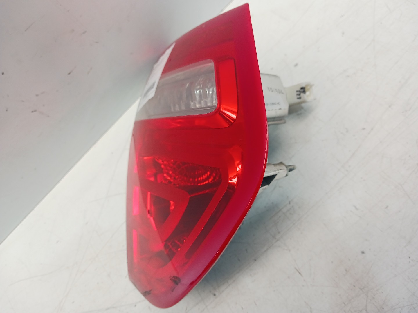 Feu de coffre Gauche CITROËN C4 Picasso I (UD_) Imagem-2