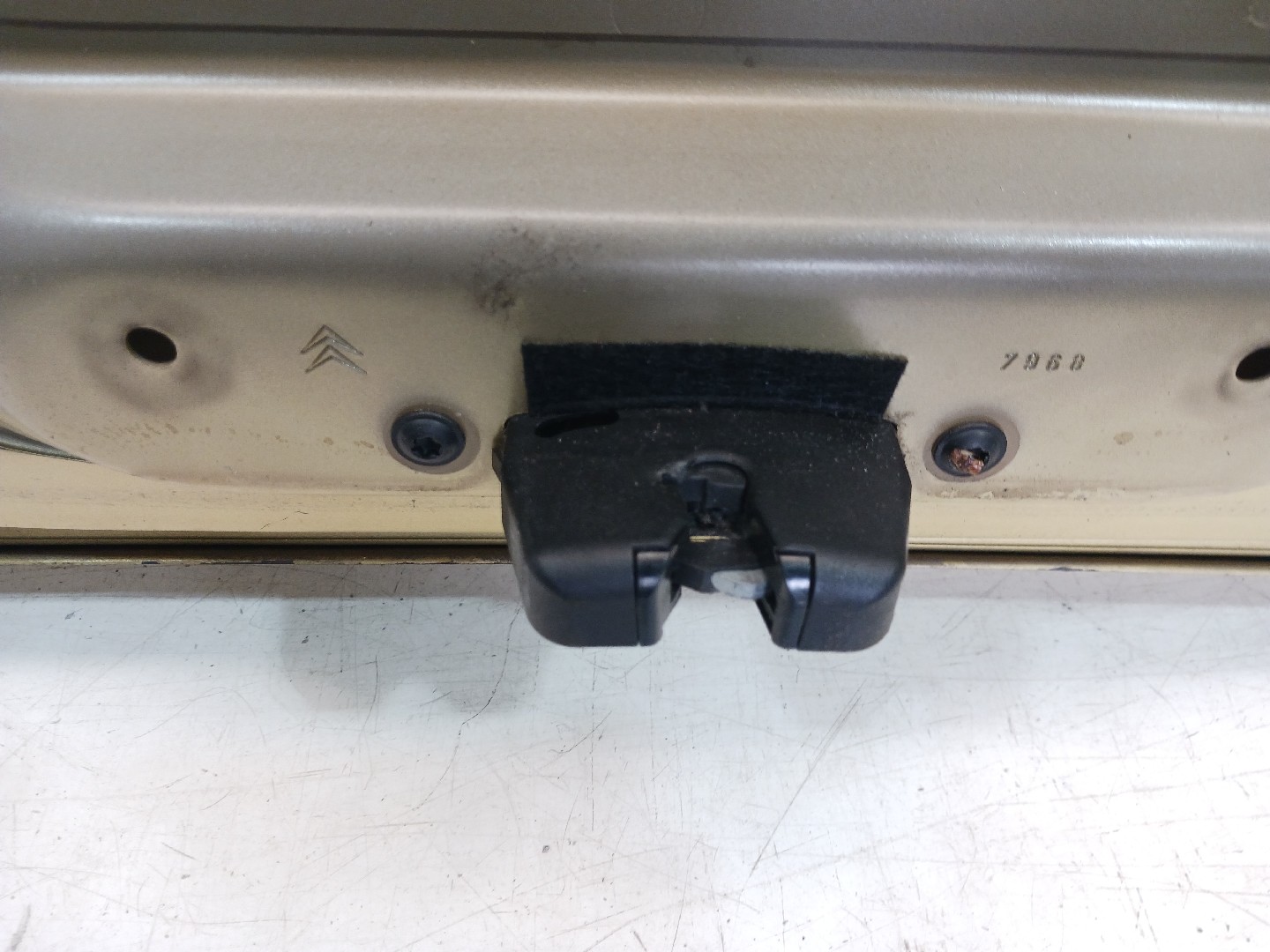 Hayon / Coffre CITROËN C4 Picasso I (UD_) Imagem-7