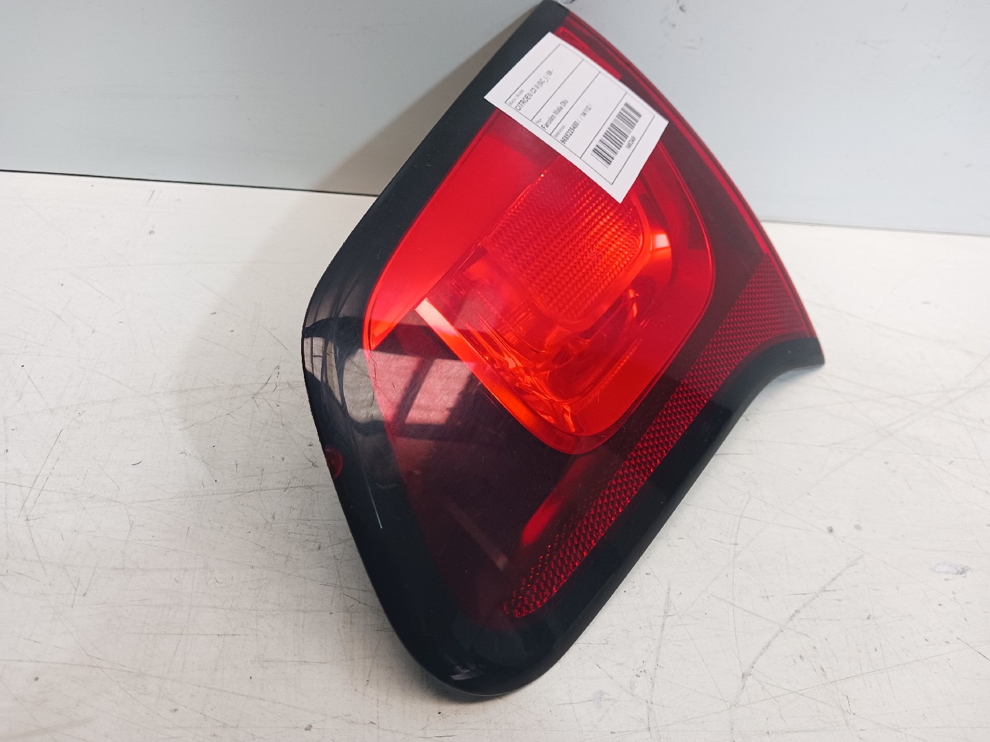 Feu de coffre Droite CITROËN C3 II (SC_) Imagem-1