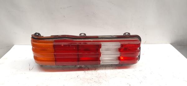 Feu arrière Gauche MERCEDES-BENZ Três volumes (W123)