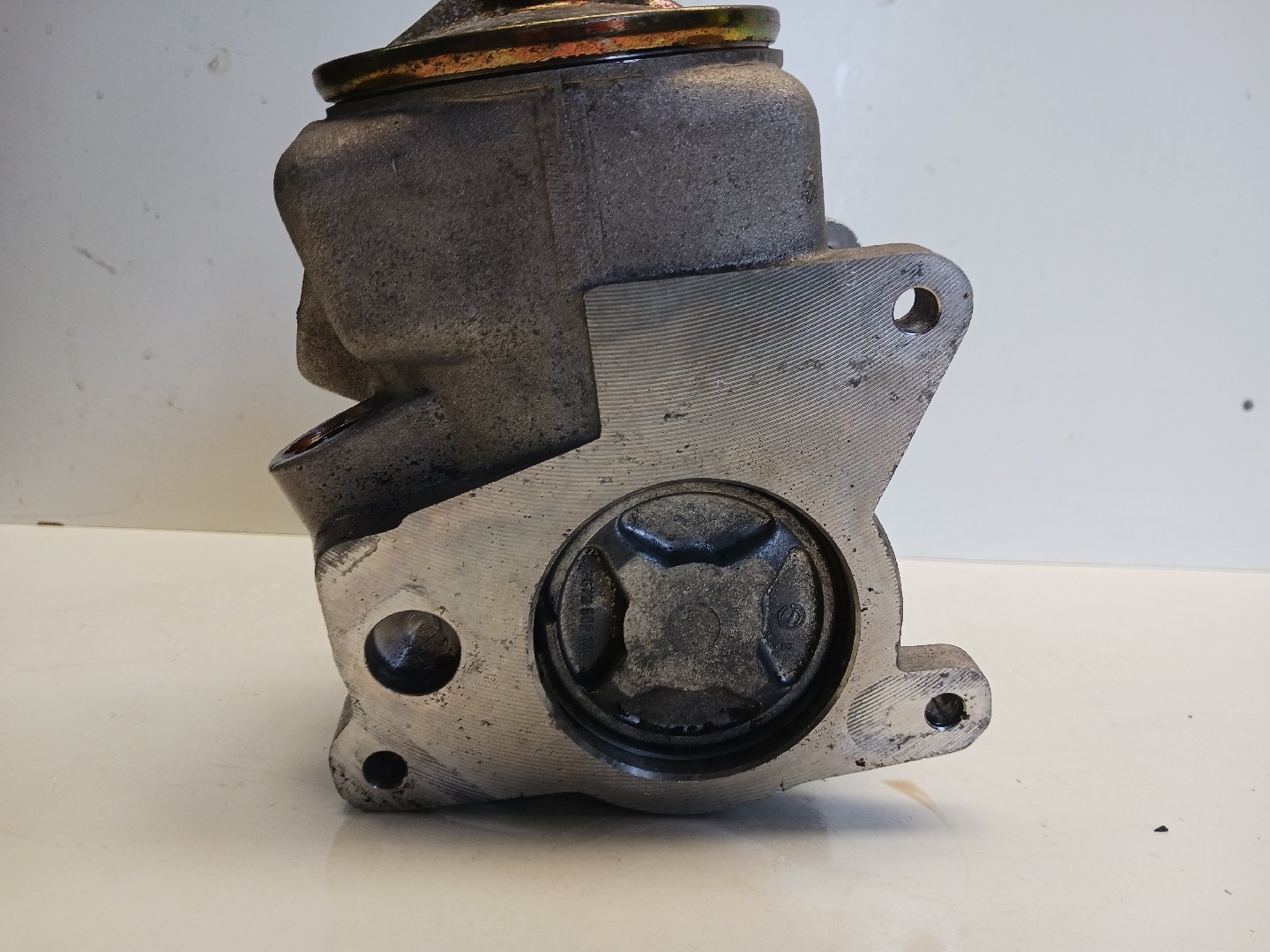 Bomba de dirección MERCEDES-BENZ Três volumes (W123) Imagem-2