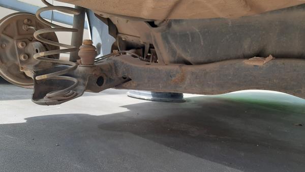 Essieu arrière à disques CITROËN C3 II (SC_) Imagem-3