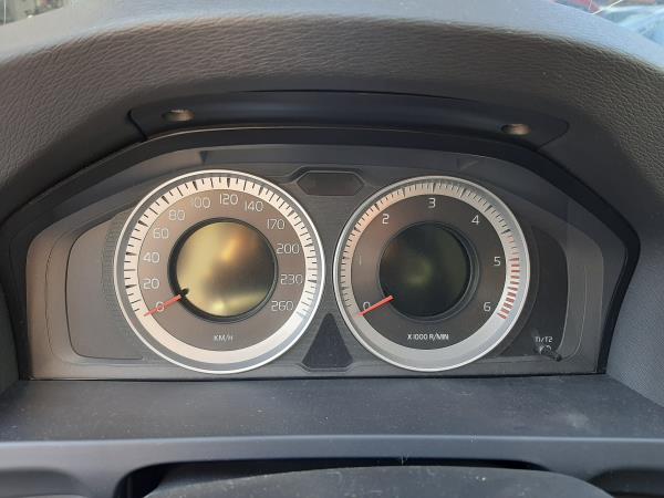 Quadrante / painel de instrumentos VOLVO V60 I (155) Imagem-0