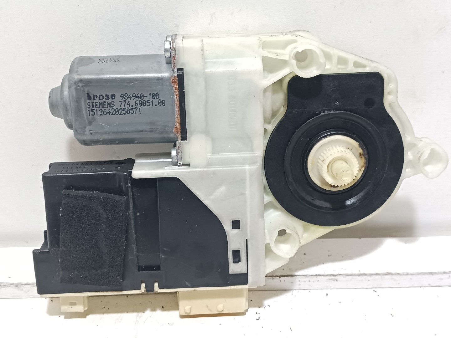 Moteur lève-vitre avant Droite CITROËN C4 I (LC_) Imagem-1