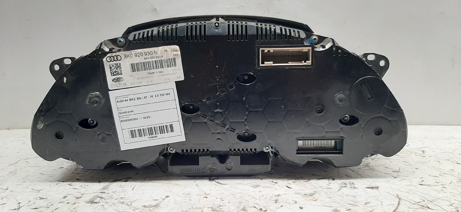 Instruments De Bord Pour Audi A4 Avant (B8) 2011 - Réf. 8K0920930M / MX - Pièce D'occasion