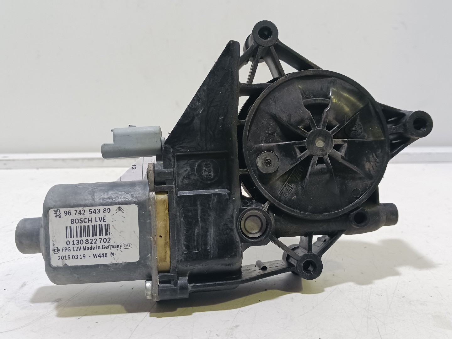 Front Right Door Window Regulator Motor PEUGEOT 208 Imagem-2