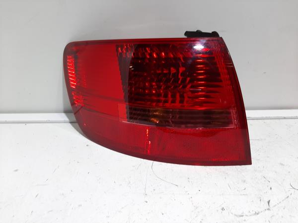Farolim esquerdo AUDI A6 Avant (4F5, C6)
