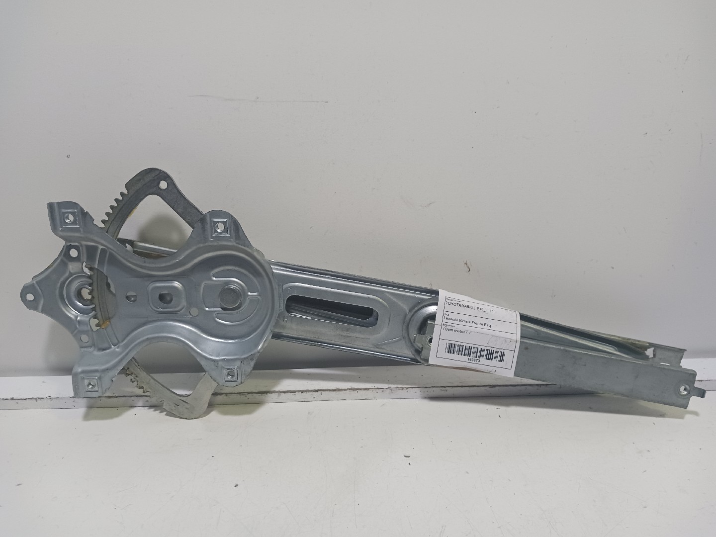 Left front window regulator TOYOTA Yaris (_P15_)