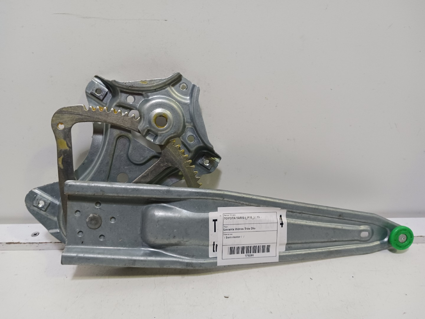 Right rear window regulator TOYOTA Yaris (_P15_)