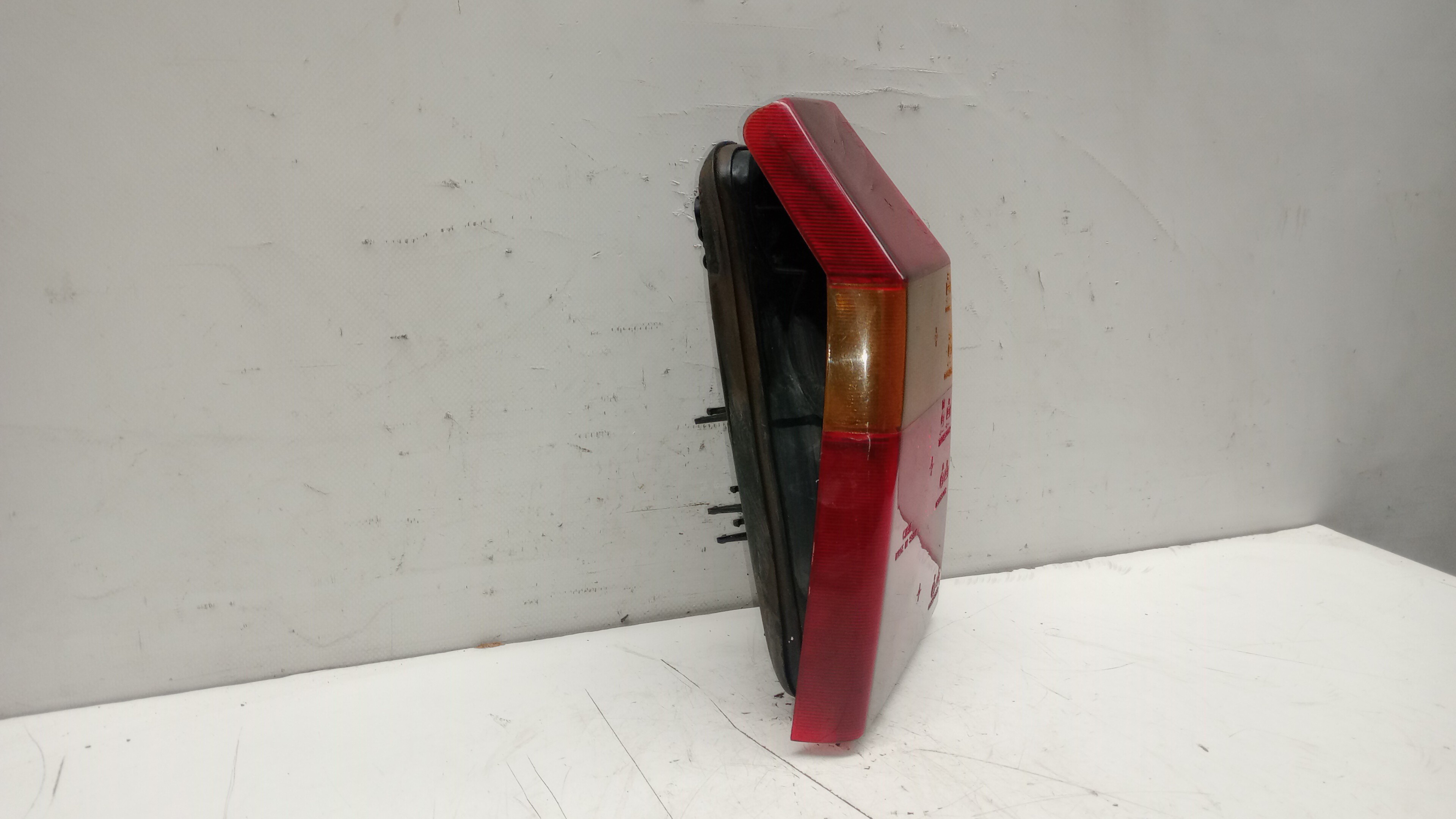 Feu arrière Gauche CITROËN AX (ZA-_) Imagem-2