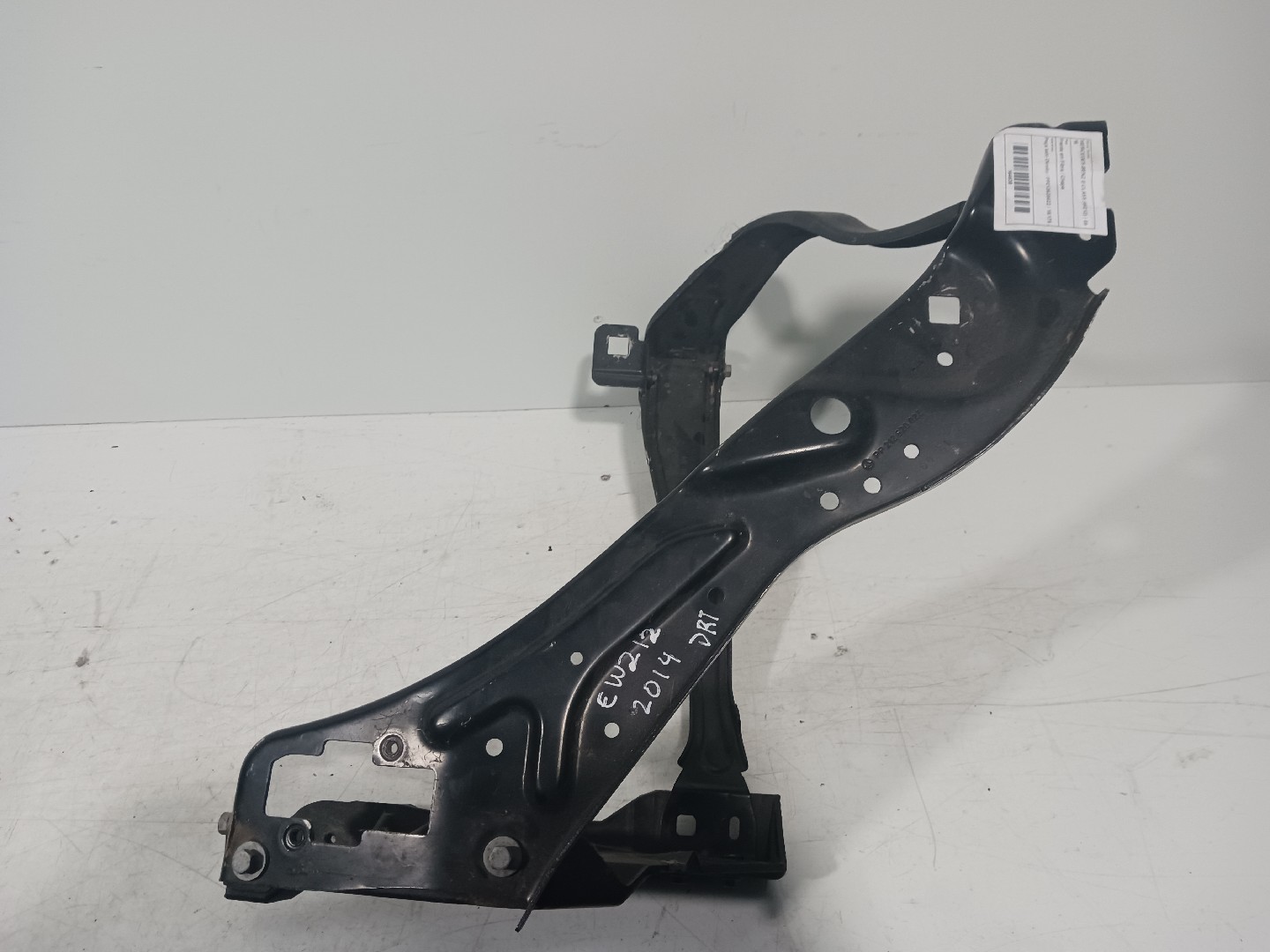 Mascara do farol Drt MERCEDES-BENZ Classe E (W212) Imagem-2