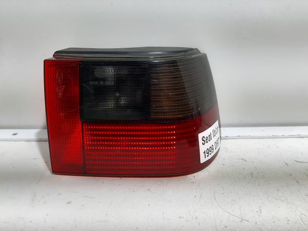 Farolim direito SEAT Ibiza II (6K1)