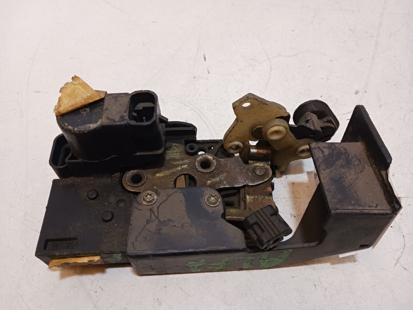 Cerradura / cierre puerta trasera derecha ALFA ROMEO 156 (932_) Imagem-1