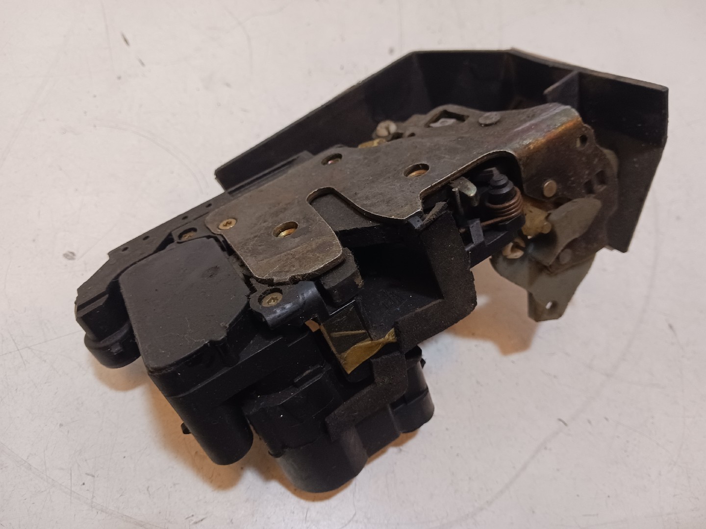 Cerradura / cierre puerta delantero derecho ALFA ROMEO 156 (932_)