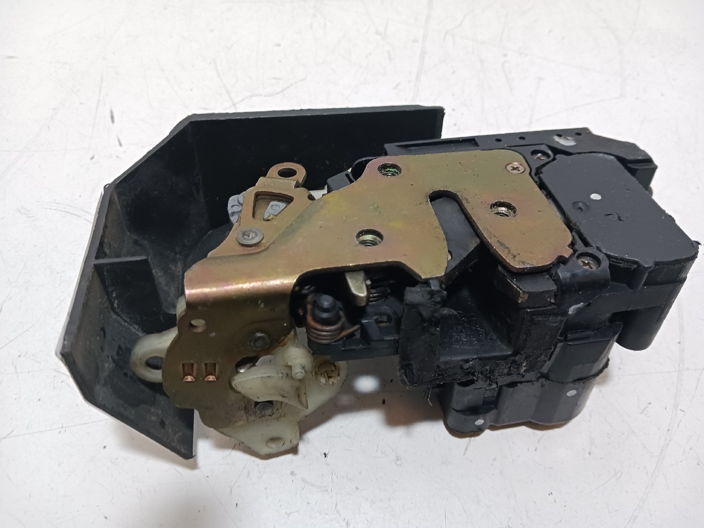 Cerradura / cierre puerta delantero izquierdo ALFA ROMEO 156 (932_)