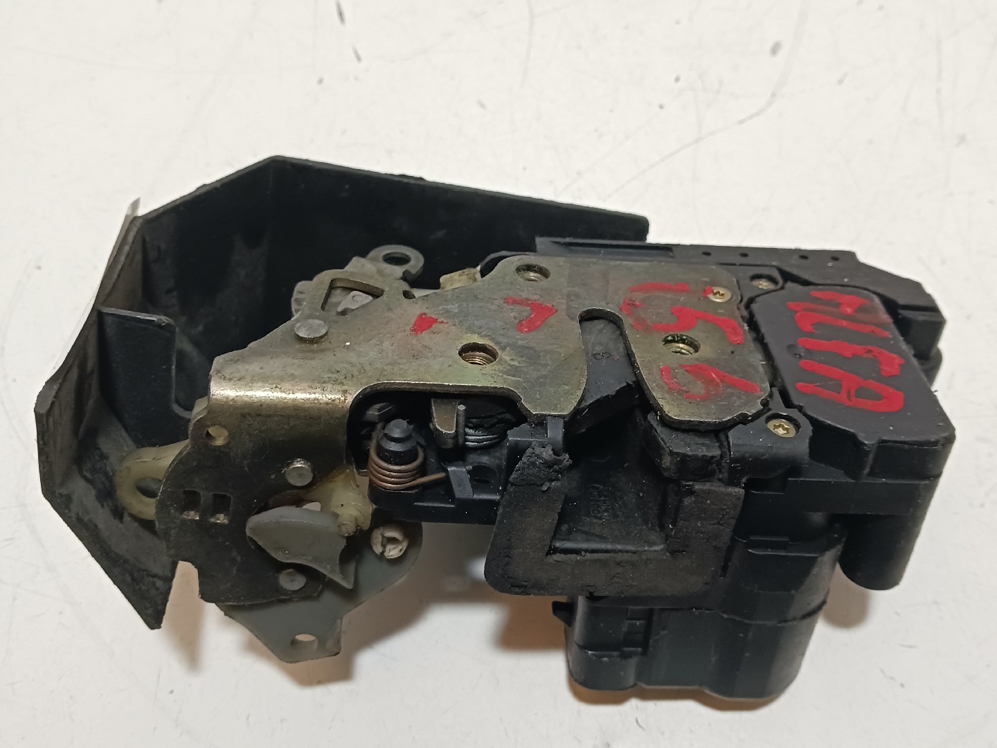 Cerradura / cierre puerta delantero izquierdo ALFA ROMEO 156 (932_)