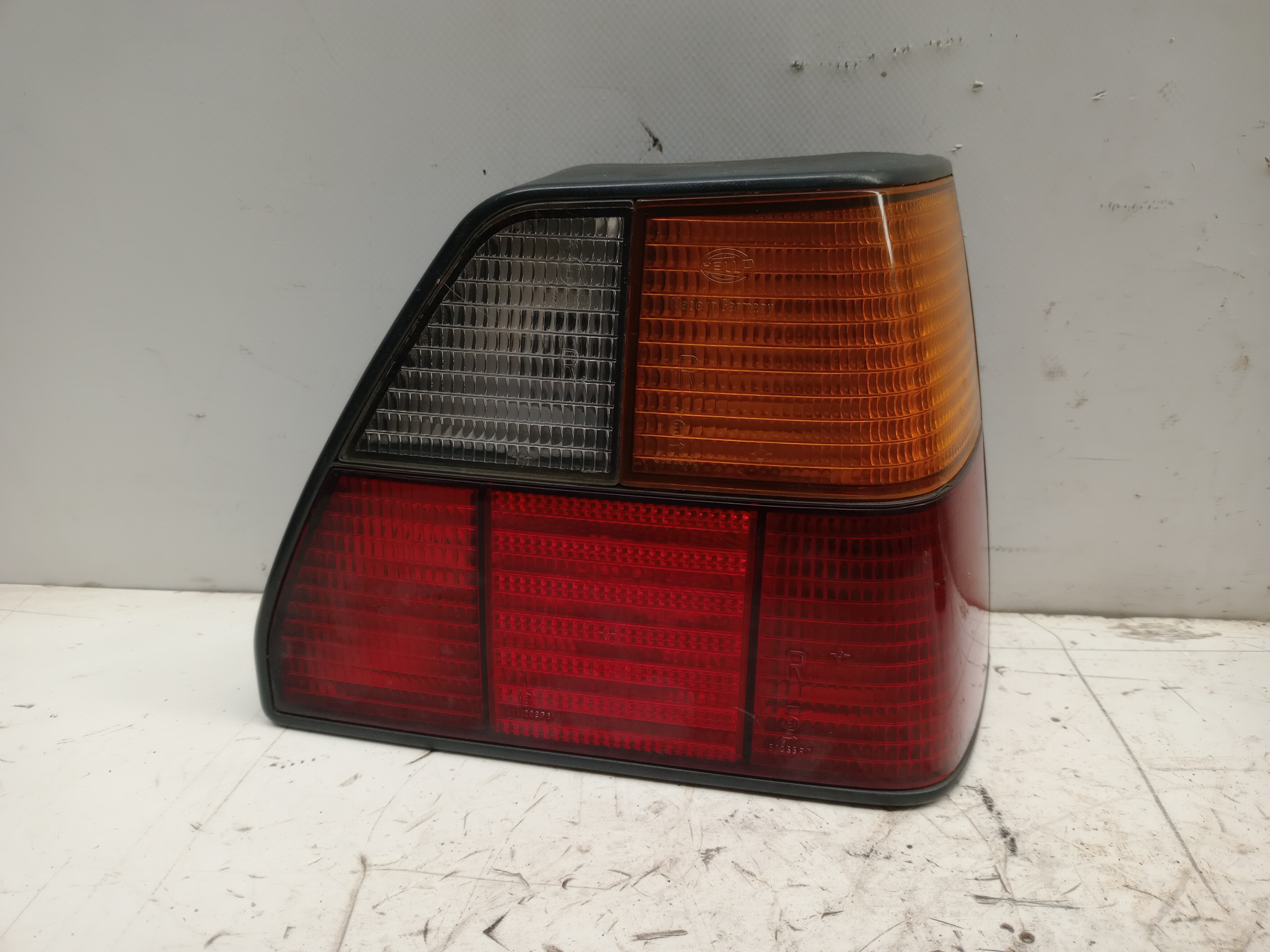 Farolim direito VOLKSWAGEN Golf II (19E, 1G1)