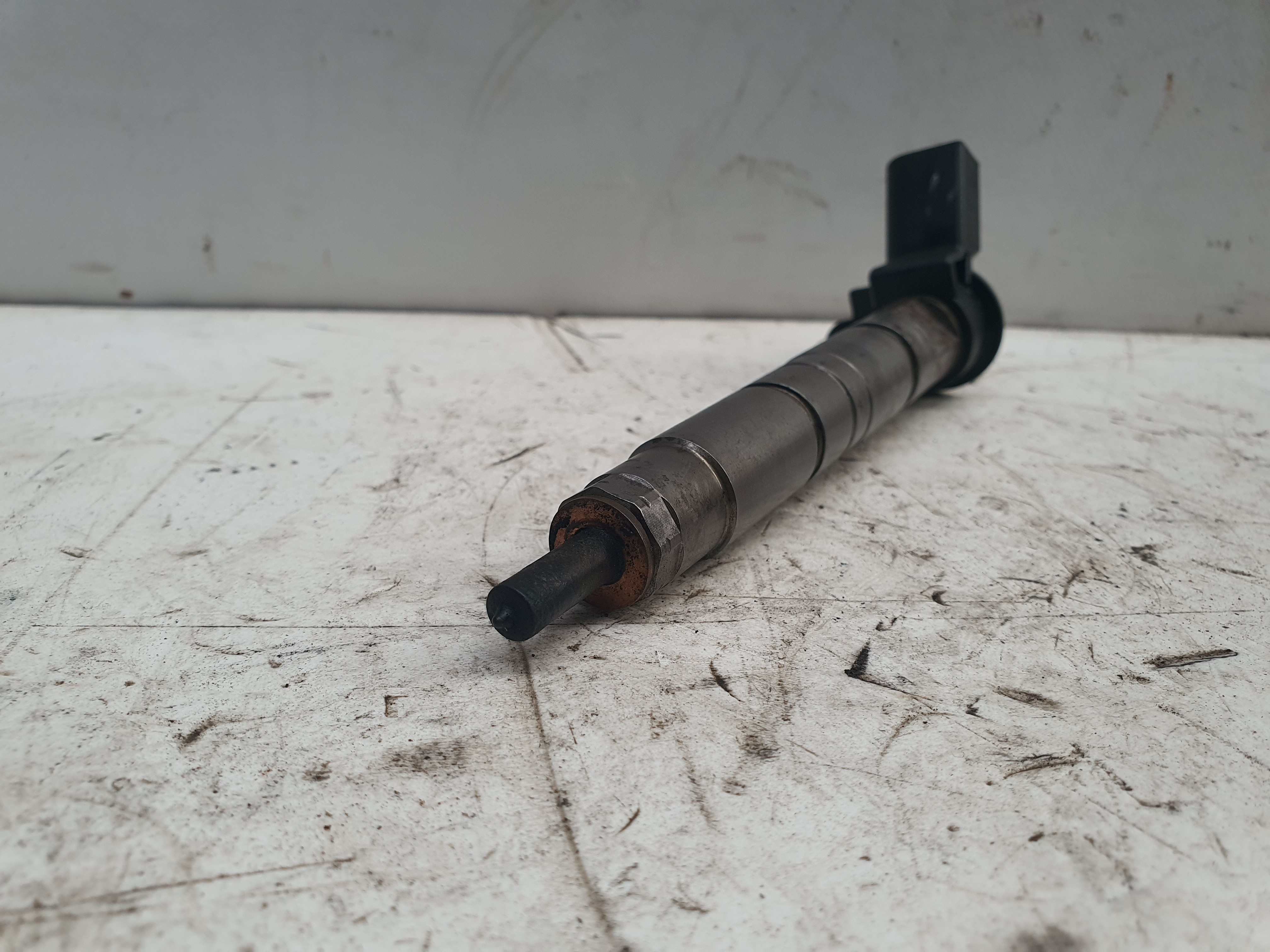 Injector BMW 5 Touring (F11) Imagem-1